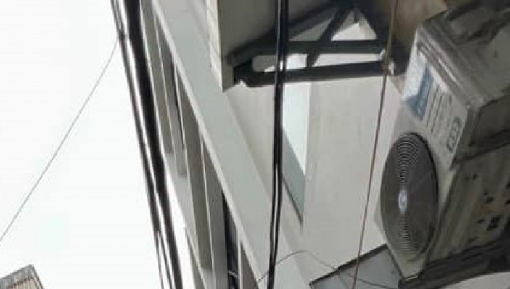 Cho thuê nhà nguyên căn lô góc Tân Mai, 25m2 3.5 tầng, 2 N, 1K, 3 WC - ở, hay VP, KD đỉnh - 11 Tr